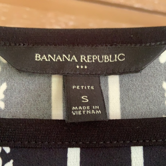 Banana Republic Petite small dress. - Picture 2 of 4